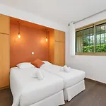 Aparthotel Les 15 Pins & La Mer - Piscines, Plage A 5Min, Climatisation Antibes