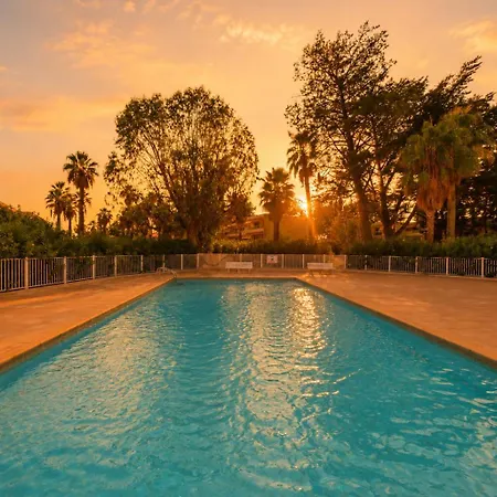 Les 15 Pins & La - Piscines, A 5min, Climatisation 3* Антиб