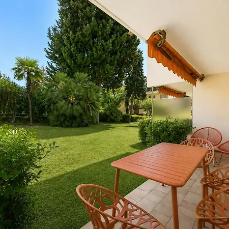 Les 15 Pins & La - Piscines, A 5min, Climatisation 3* Антиб