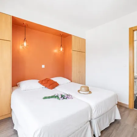 Les 15 Pins & La - Piscines, A 5min, Climatisation Aparthotel 3*