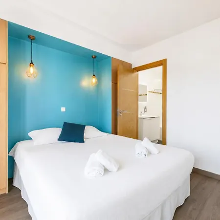 Les 15 Pins & La - Piscines, A 5min, Climatisation Aparthotel