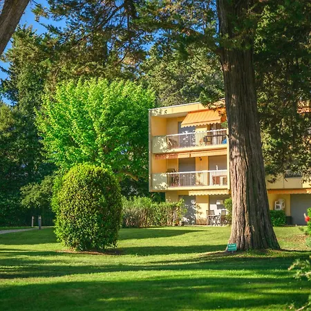 Aparthotel Les 15 Pins & La - Piscines, A 5min, Climatisation