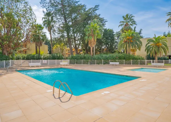 شقة فندقية Les 15 Pins & La -le Calme D'un Parc, Piscine, La A Proximite أنتيب